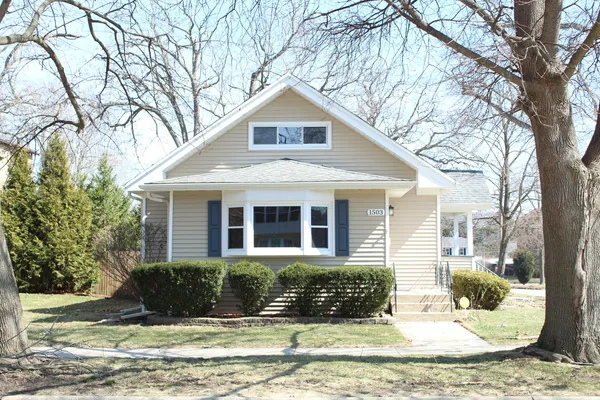 $315,000 | 1503 Hickory Street, Waukegan, IL 60085