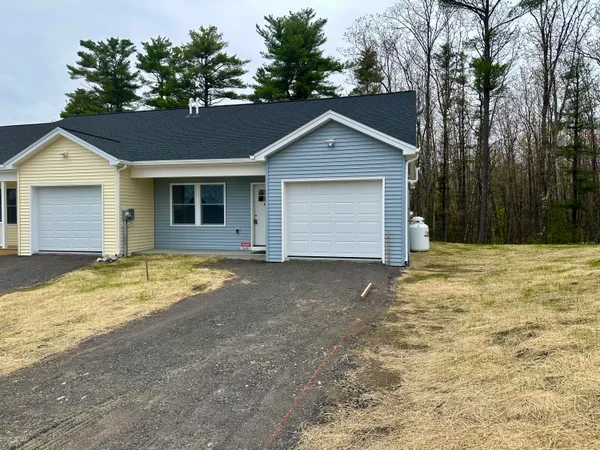 $290,000 | 29 Village Circle, Unit 1, Augusta, ME 04330