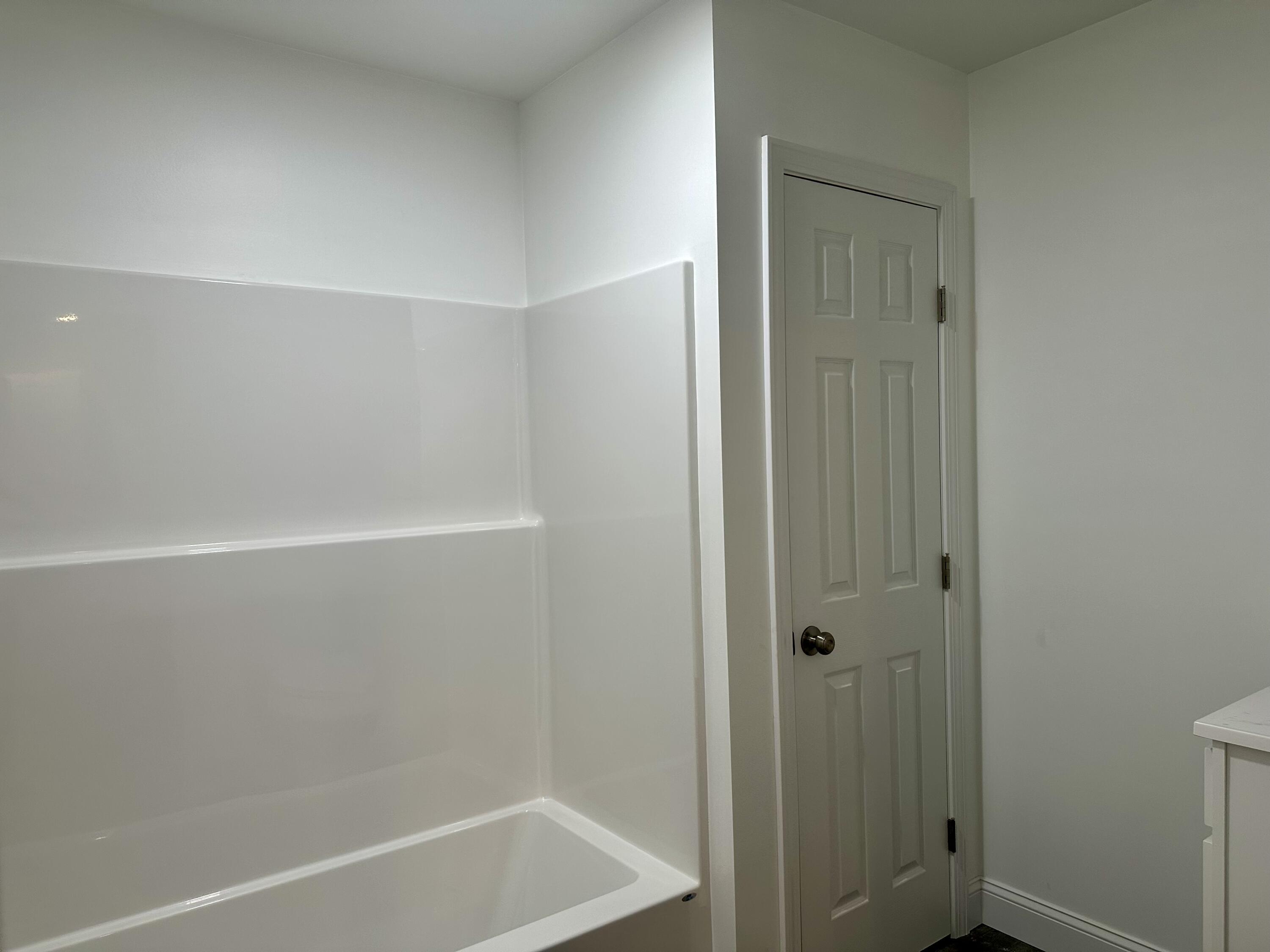 29 Village Circle, Unit 1 Augusta, ME 04330 - Photo 14 of 17 IMG_6339