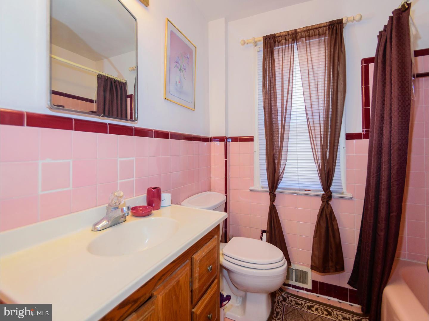 116 Parkview Road Cheltenham, PA 19012 - Photo 12 of 24 Bathroom