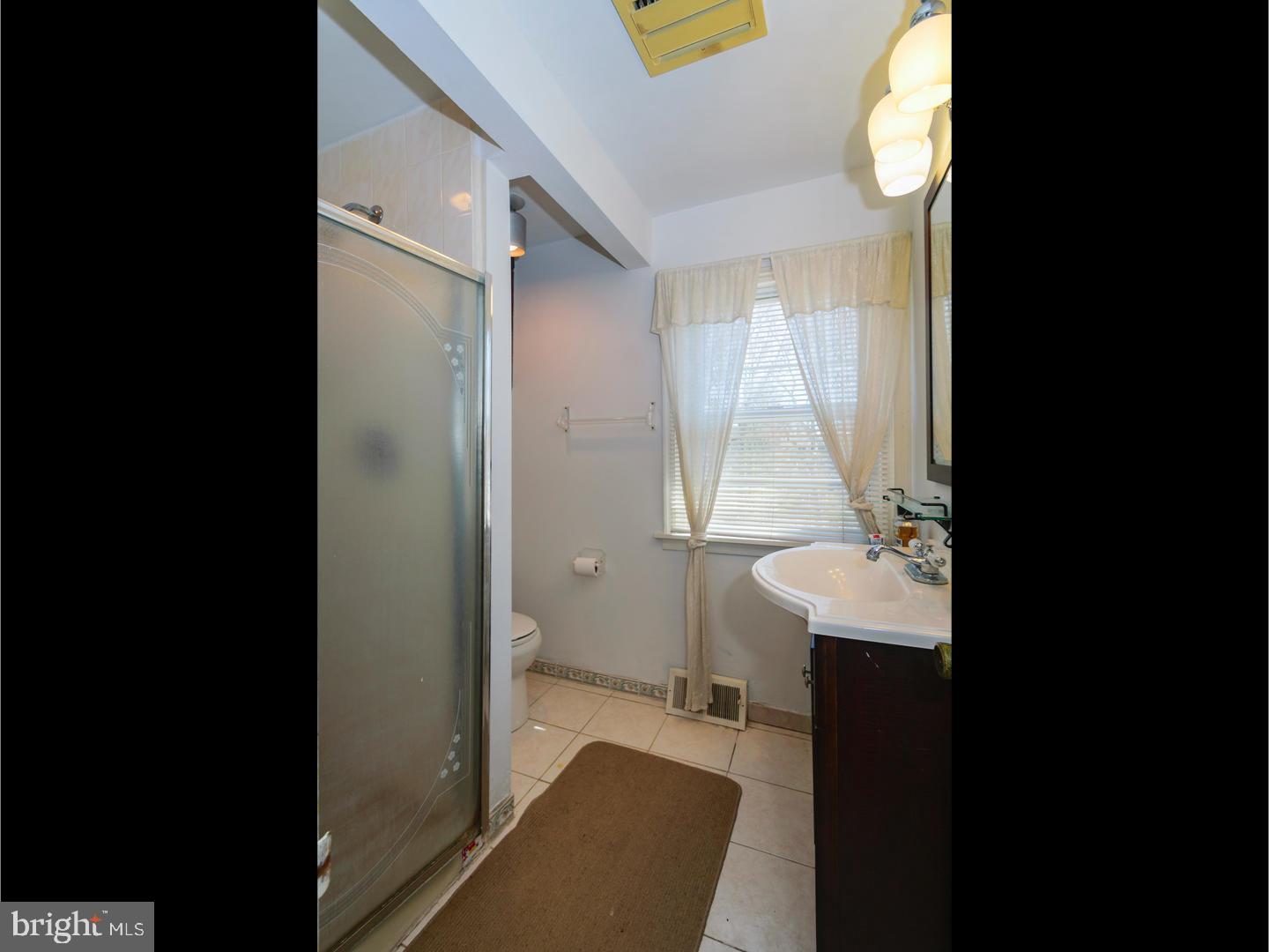 116 Parkview Road Cheltenham, PA 19012 - Photo 16 of 24 Master Bathroom