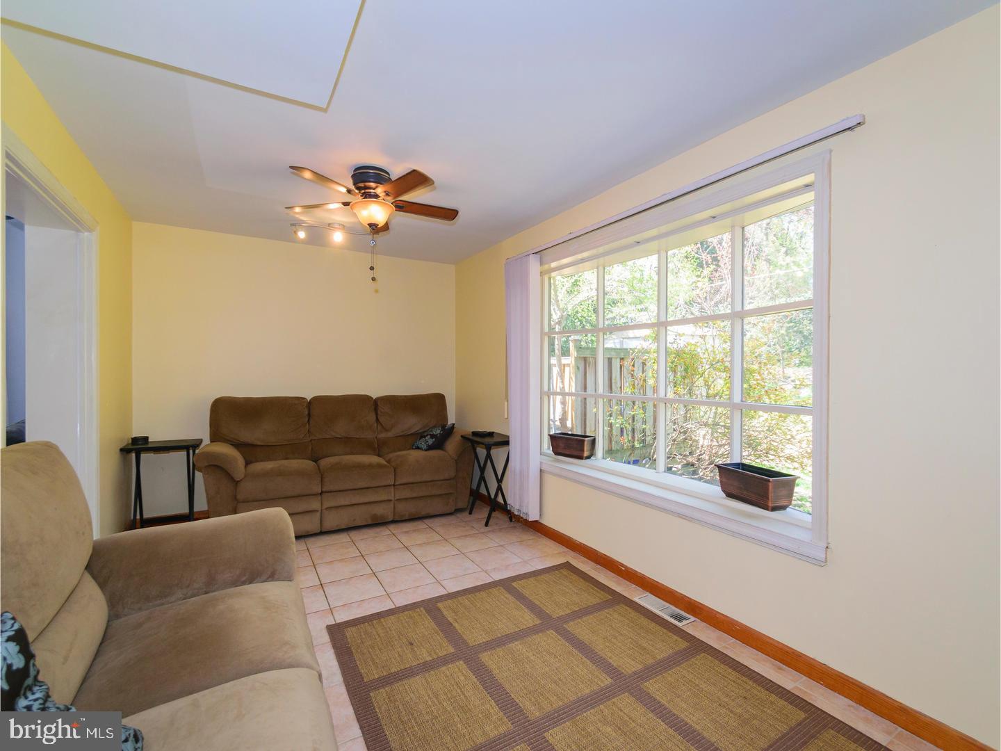 116 Parkview Road Cheltenham, PA 19012 - Photo 5 of 24 Den
