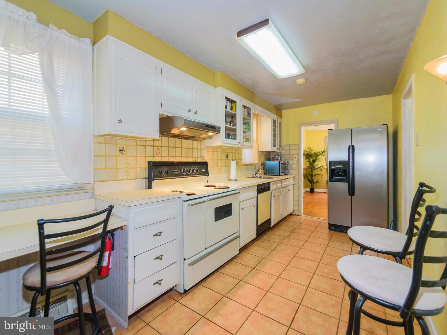 116 Parkview Road Cheltenham, PA 19012 - Photo 8 of 24 Kitchen