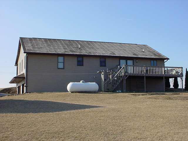 20205 Elizabeth Road Mount Carroll, IL 61053 - Photo 2 of 9 Gallery Image 2