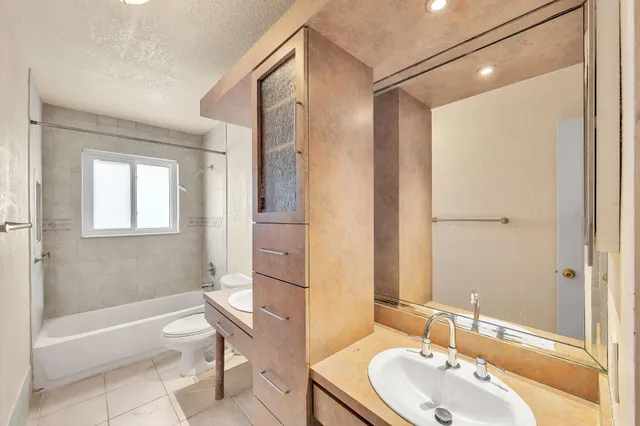 $705,000 | 4377 Northwest 88th Terrace, Coral Springs, FL 33065