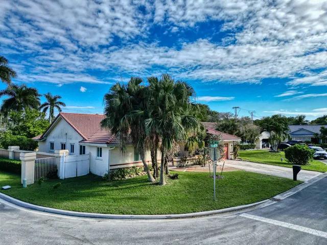 $705,000 | 4377 Northwest 88th Terrace, Coral Springs, FL 33065