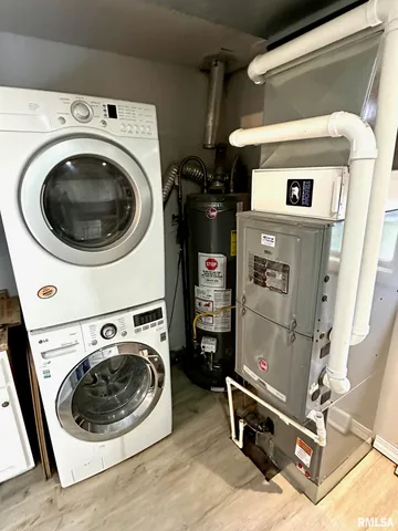 $147,000 | 1660 Elmwood Street, Jacksonville, IL 62650