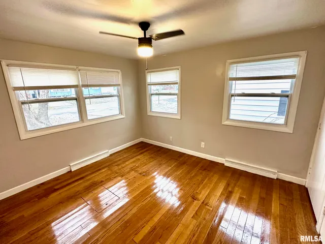 $147,000 | 1660 Elmwood Street, Jacksonville, IL 62650