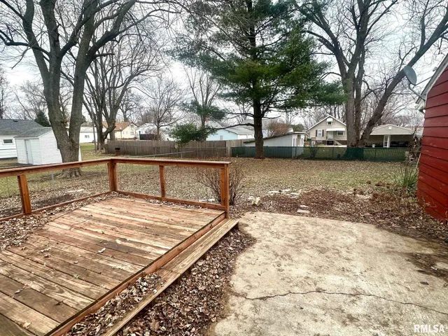 $143,000 | 1660 Elmwood Street, Jacksonville, IL 62650