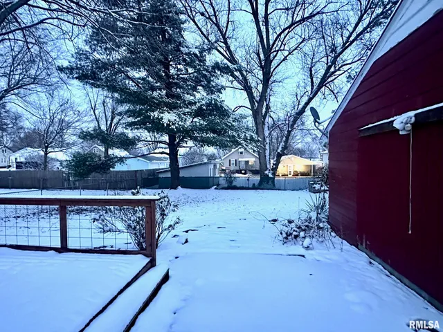 $147,000 | 1660 Elmwood Street, Jacksonville, IL 62650