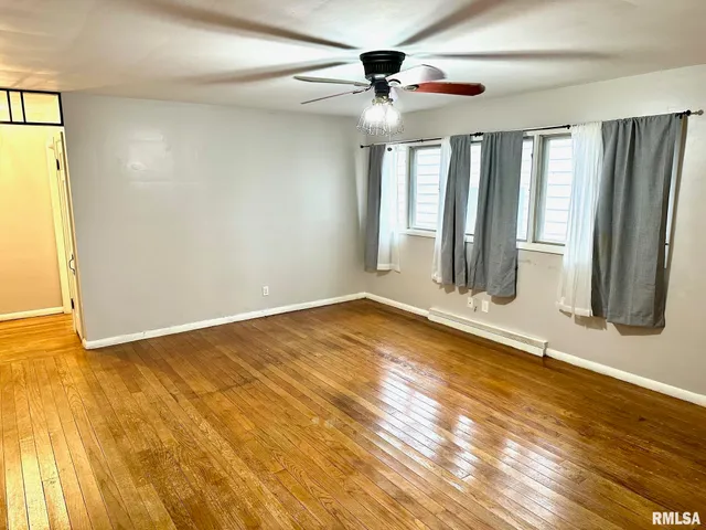 $147,000 | 1660 Elmwood Street, Jacksonville, IL 62650