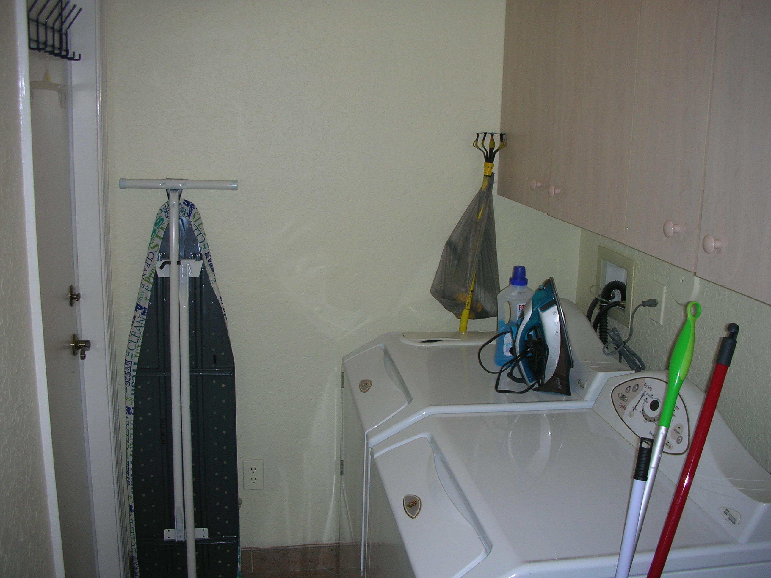 8886 Thames River Drive Boca Raton, FL 33433 - Photo 23 of 24 Laundry Room