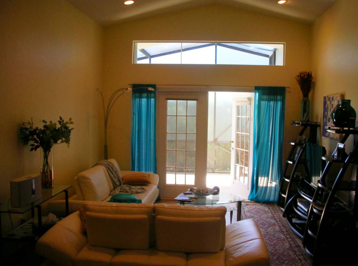 8886 Thames River Drive Boca Raton, FL 33433 - Photo 7 of 24 Living Room
