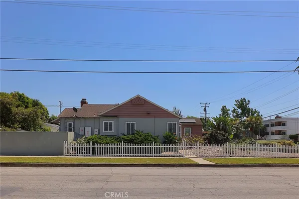 $799,000 | 803 East La Palma Drive, Inglewood, CA 90301
