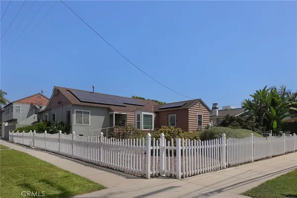 $799,000 | 803 East La Palma Drive, Inglewood, CA 90301