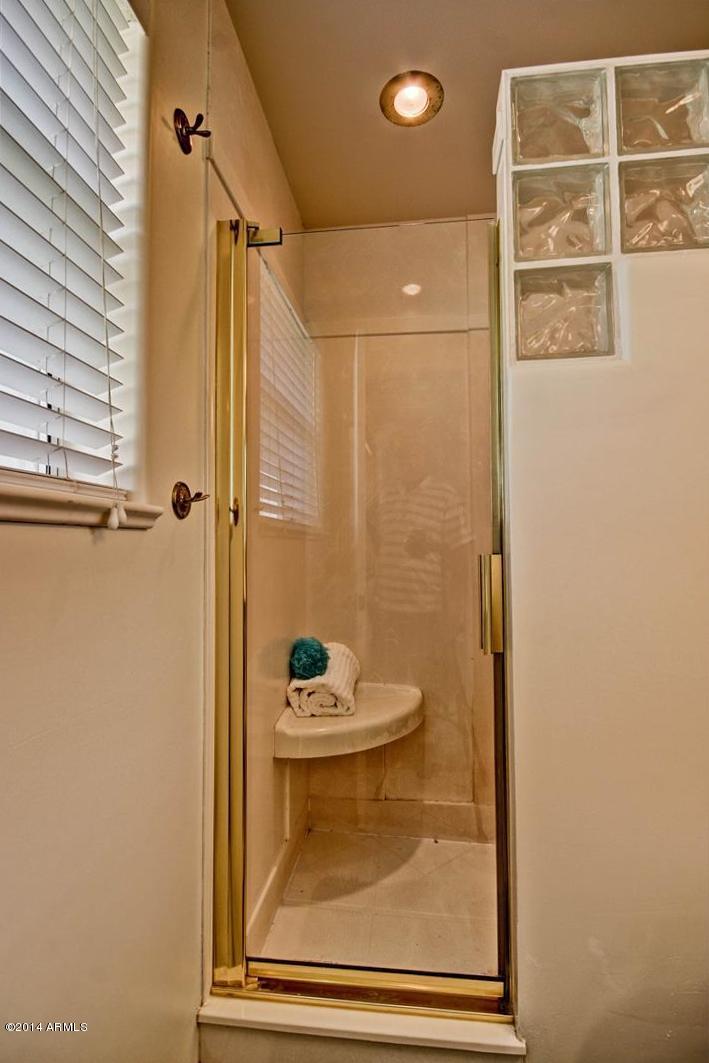 3503 South Terrace Road Tempe, AZ 85282 - Photo 15 of 41 15 Master Bath 2 E