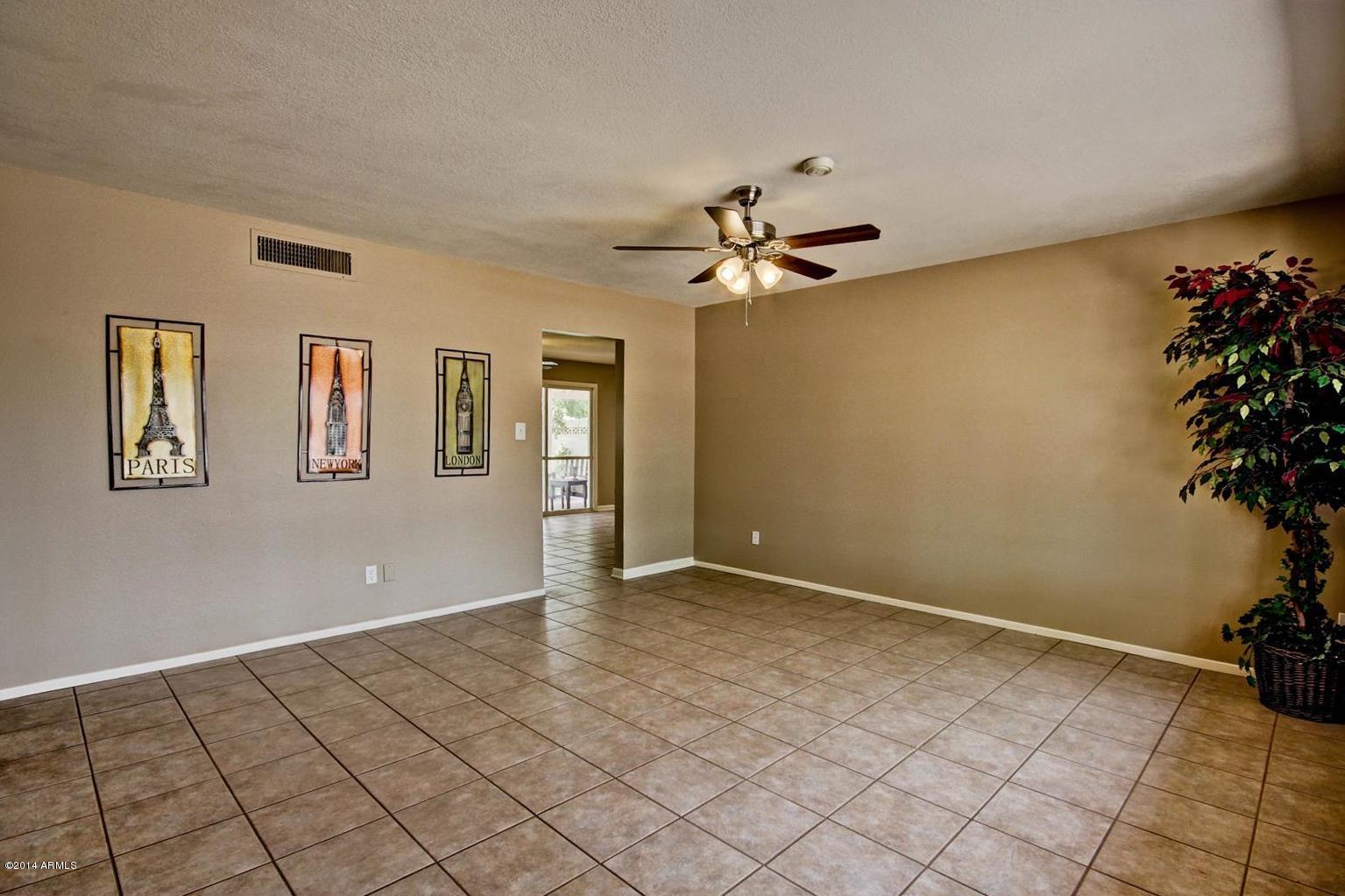 3503 South Terrace Road Tempe, AZ 85282 - Photo 4 of 41 4 Living Room 1 E