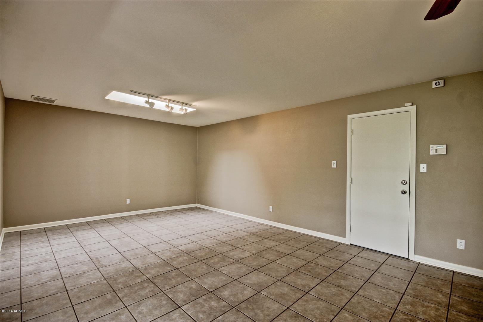 3503 South Terrace Road Tempe, AZ 85282 - Photo 9 of 41 9 Family Room 2 E