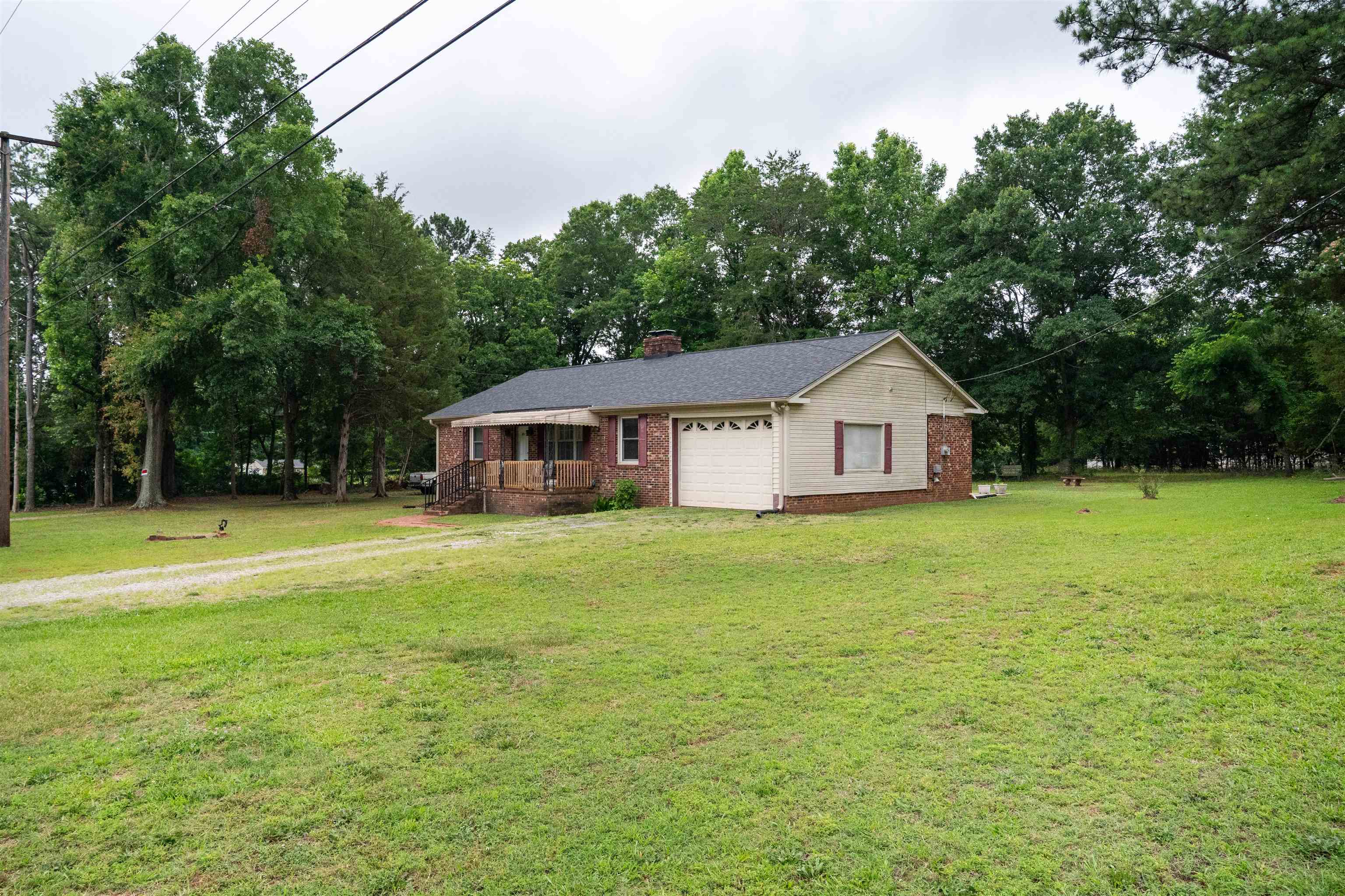 710 Neighborhood Road Wellford, SC 29385 - Photo 21 of 27