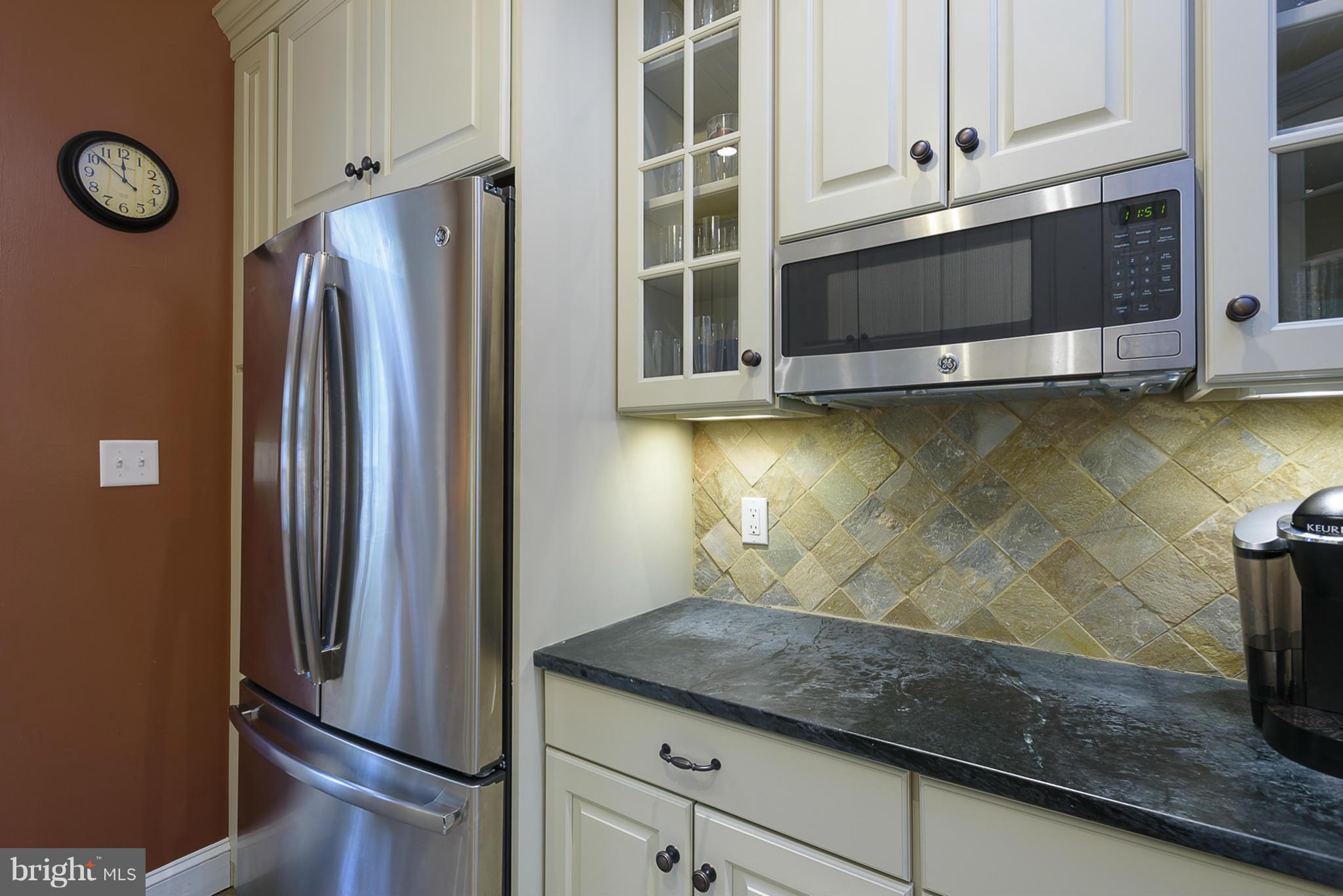 2407 Pickwick Road Baltimore, MD 21207 - Photo 11 of 30 Kitchen