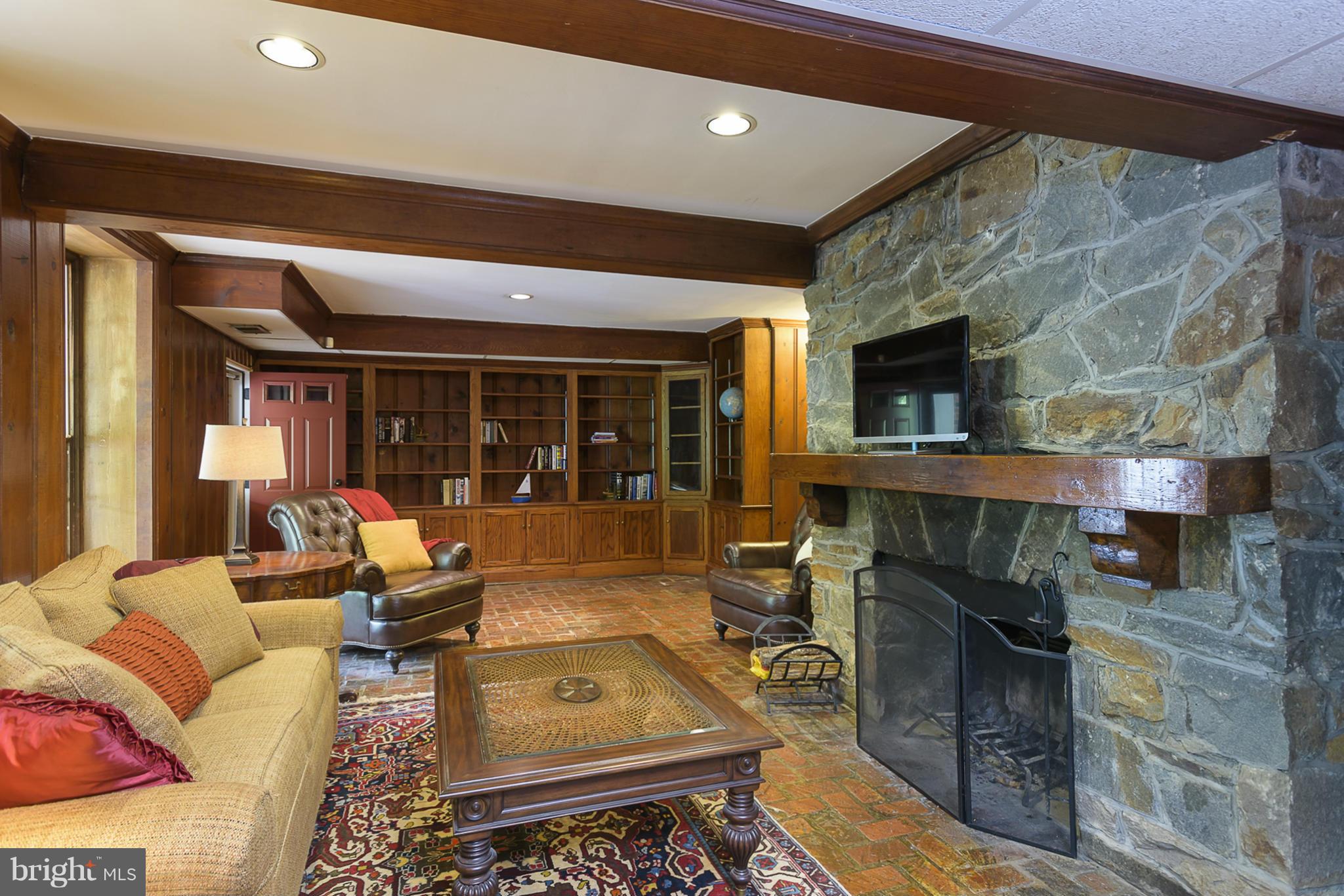2407 Pickwick Road Baltimore, MD 21207 - Photo 12 of 30 Family Room