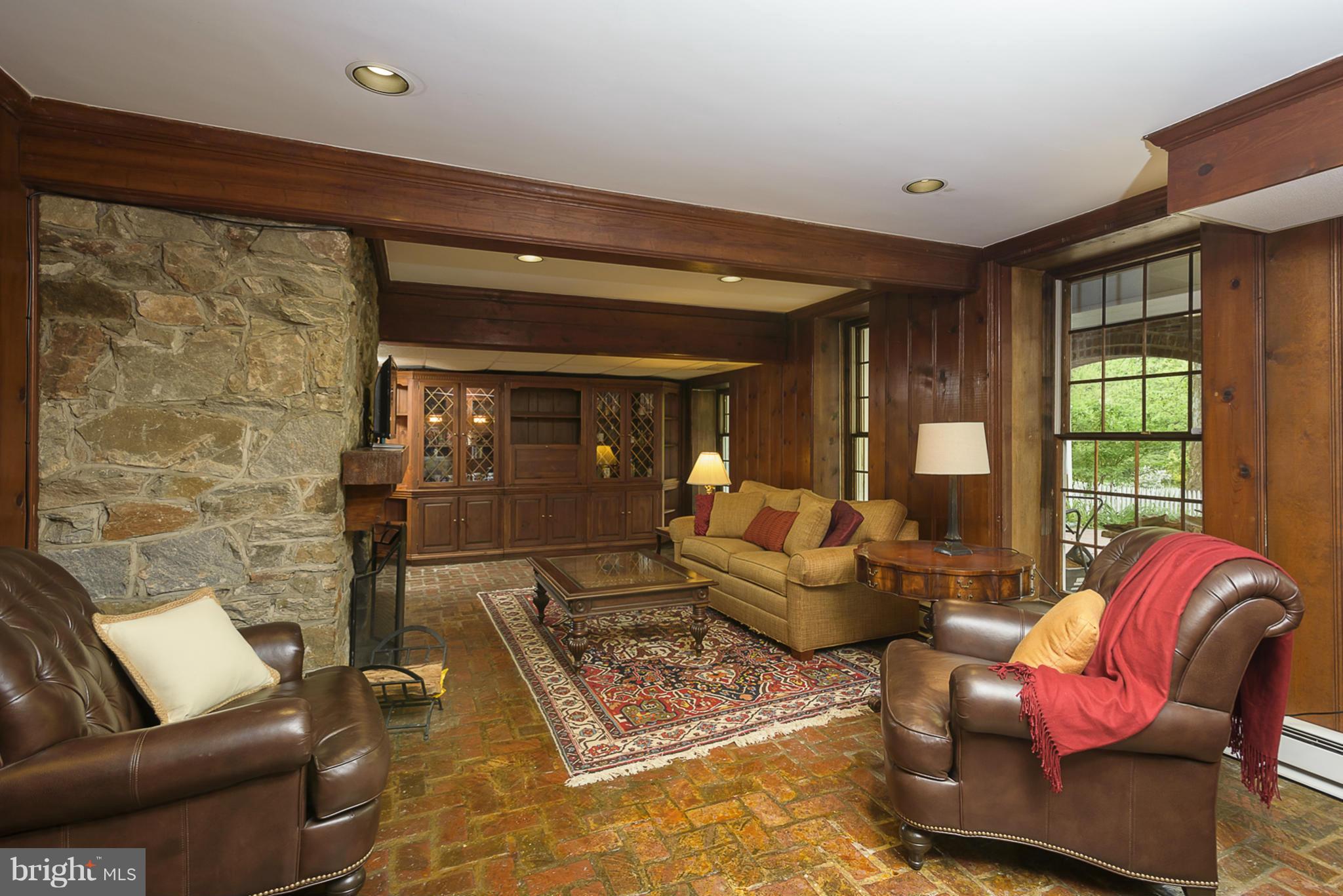 2407 Pickwick Road Baltimore, MD 21207 - Photo 13 of 30 Family Room