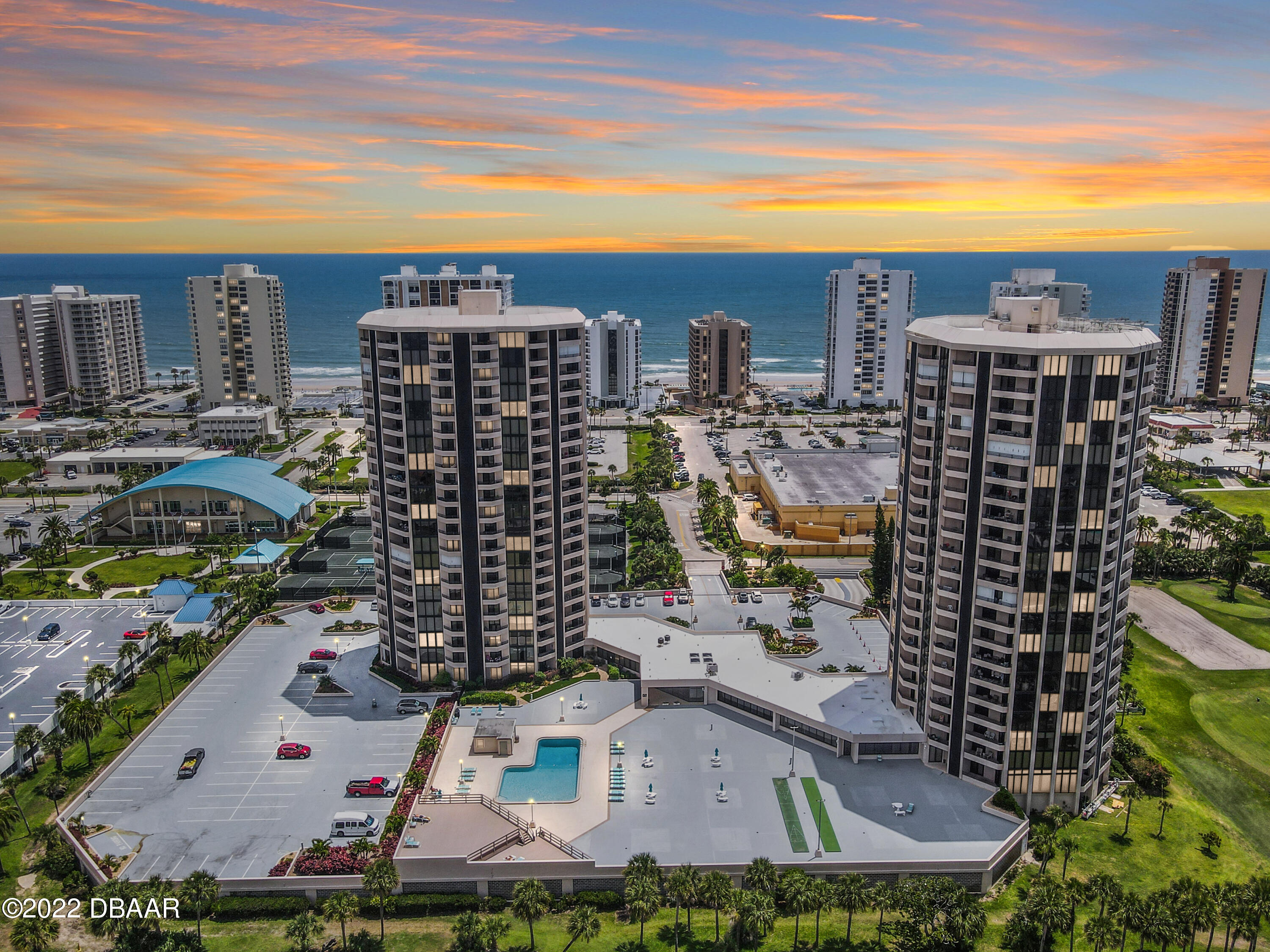 1 Oceans W Blvd Unit 4B5