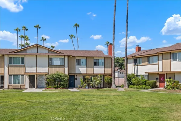 $700,000 | 1722 Mitchell, Unit 172, Tustin, CA 92780