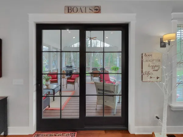 $935,000 | 133 East Hanover Street, Pentwater, MI 49449