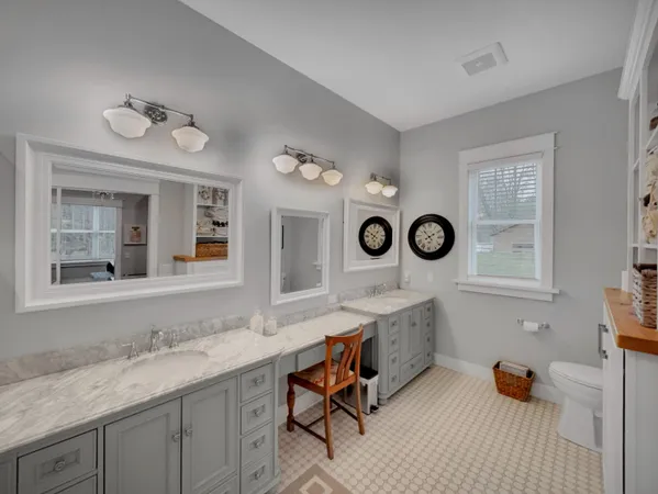 $935,000 | 133 East Hanover Street, Pentwater, MI 49449