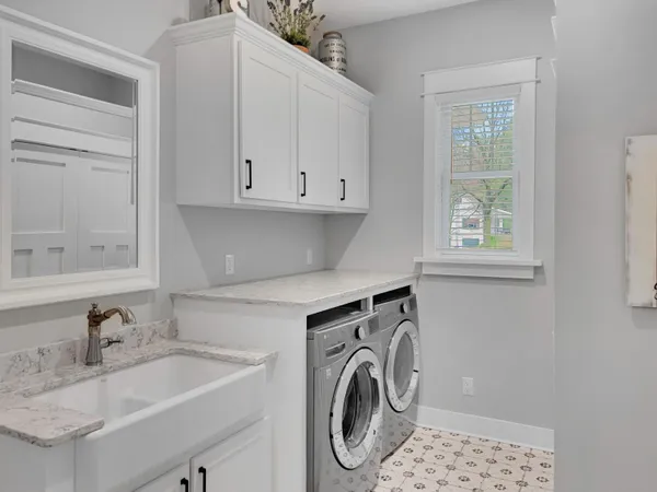 $935,000 | 133 East Hanover Street, Pentwater, MI 49449