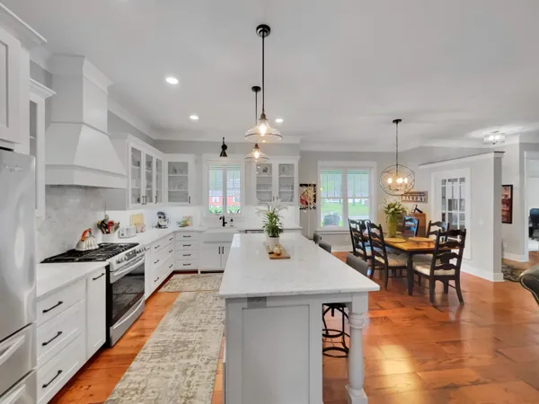 $935,000 | 133 East Hanover Street, Pentwater, MI 49449