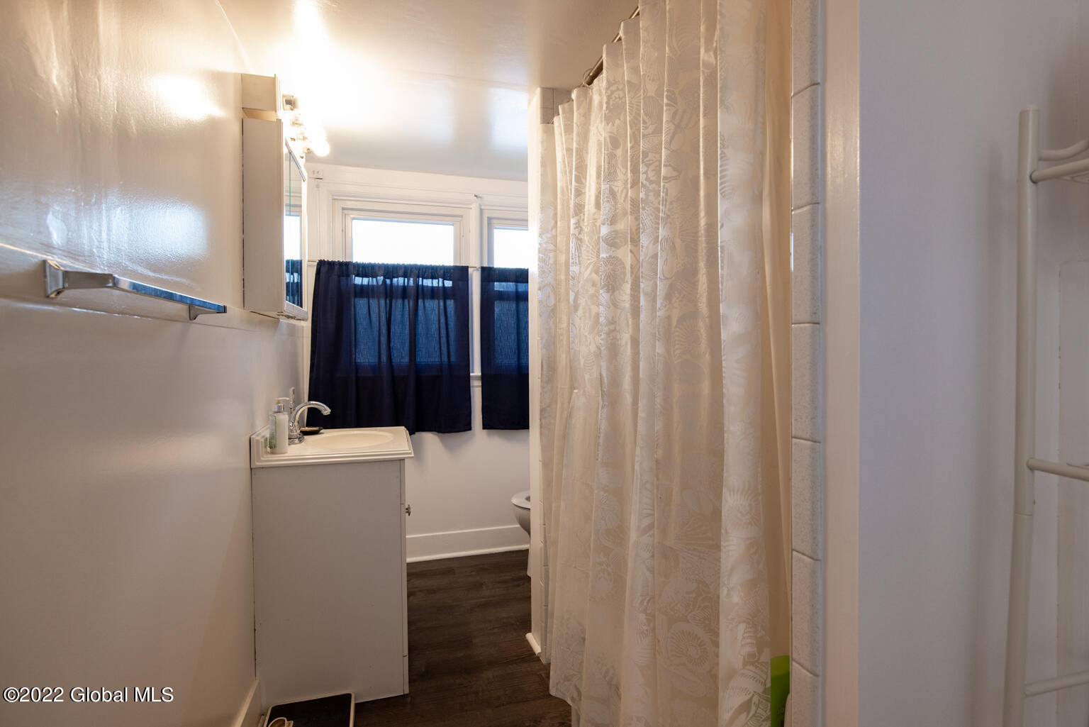 457 Troy Schenectady Road Colonie, NY 12110 - Photo 25 of 31 2nd Floor Full Bathroom