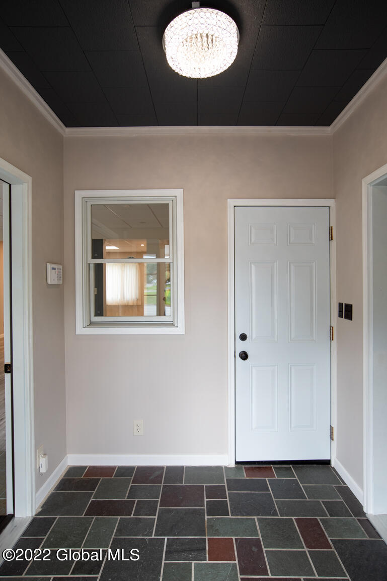 457 Troy Schenectady Road Colonie, NY 12110 - Photo 4 of 31 Front Entrance