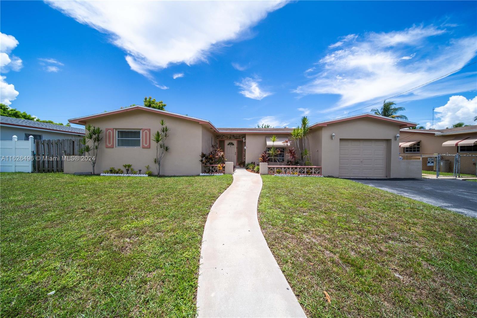 50 Northeast 210th St  