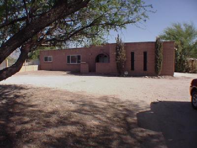 11200 East Fort Lowell Road Tucson, AZ 85749 - Photo 5 of 10 Gallery Image 5