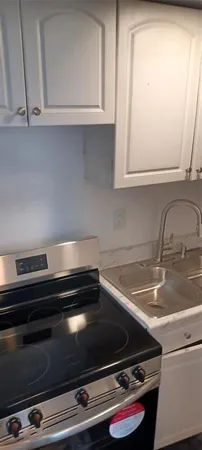 $1,350 | 1340 North Drive, Miami, FL 33179