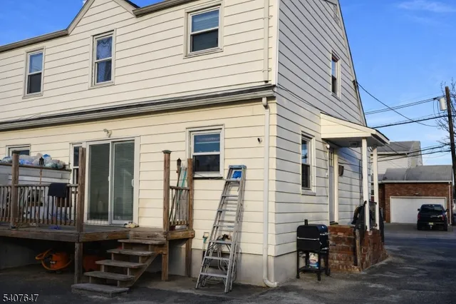 $599,999 | 337 1st Street, Saddle Brook, NJ 07663