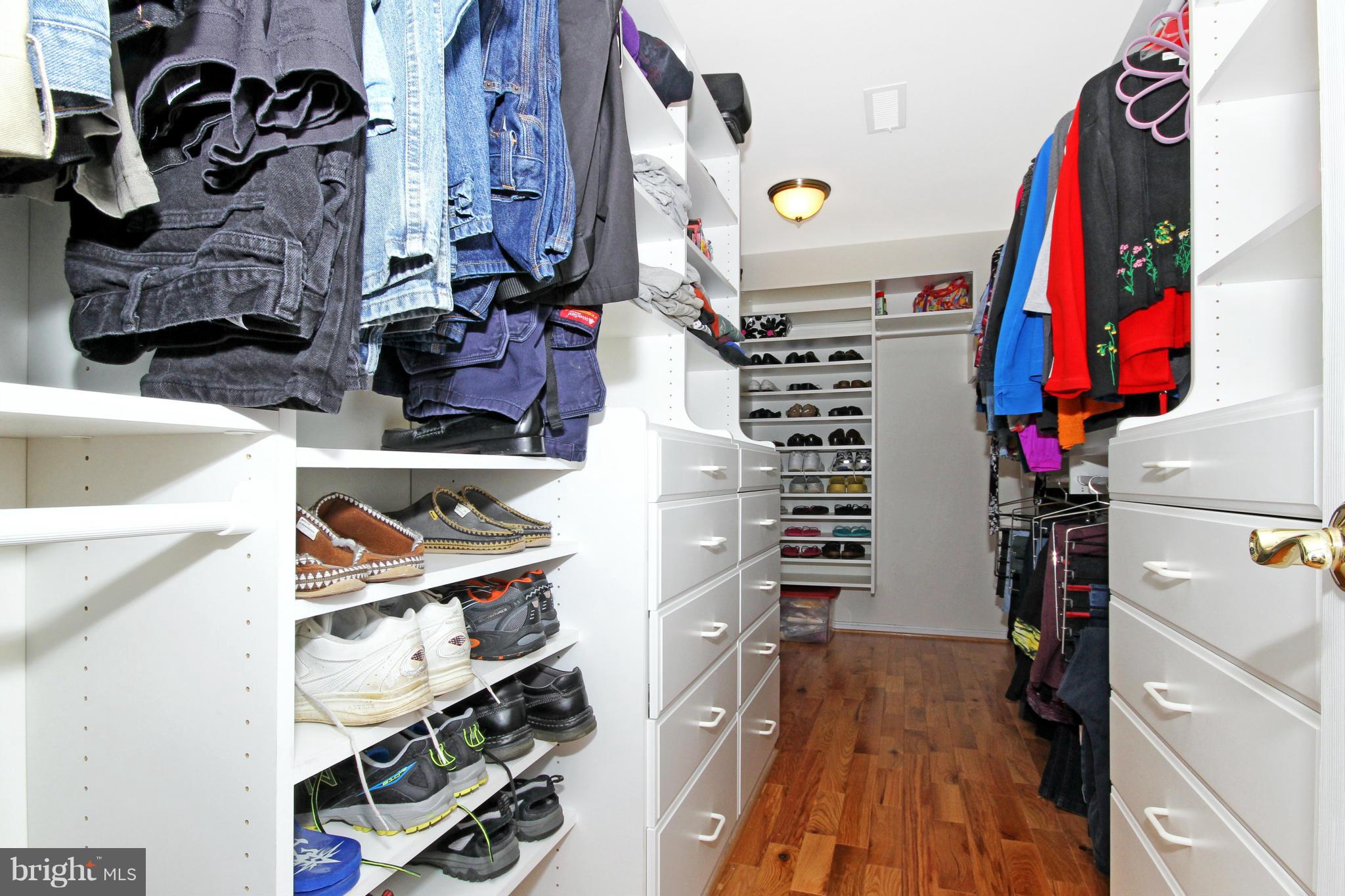 29210 Ridge Road Mount Airy, MD 21771 - Photo 18 of 24 Master Closet