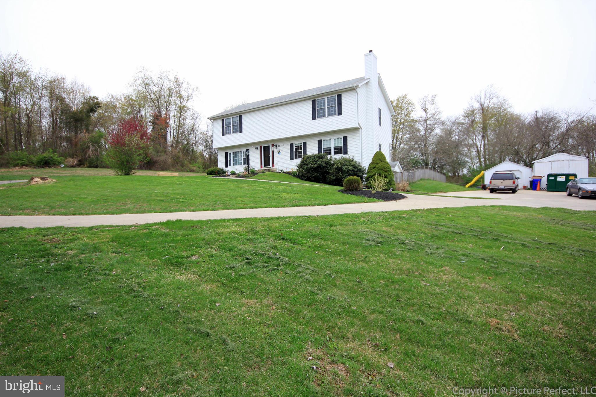 29210 Ridge Road Mount Airy, MD 21771 - Photo 3 of 24 Exterior (Front)