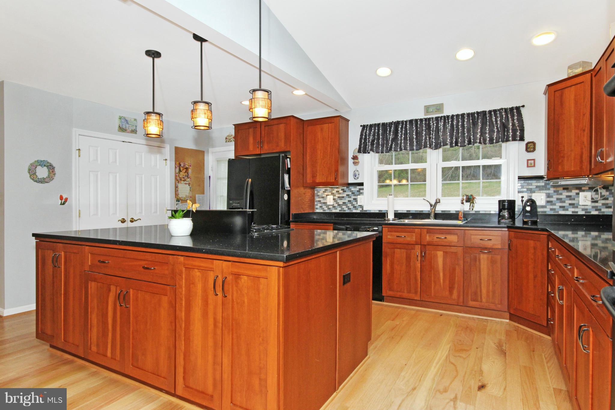 29210 Ridge Road Mount Airy, MD 21771 - Photo 7 of 24 Kitchen