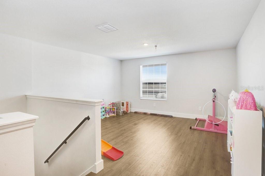 2401 Lanier Road Zephyrhills, FL 33541 - Photo 26 of 63