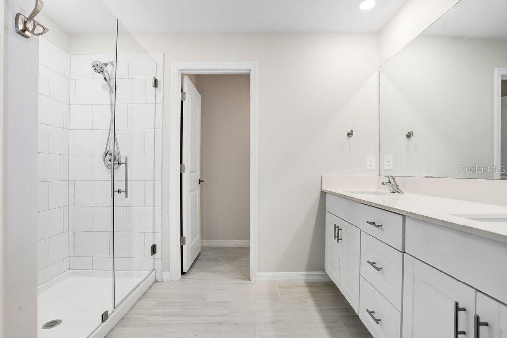 2401 Lanier Road Zephyrhills, FL 33541 - Photo 31 of 63