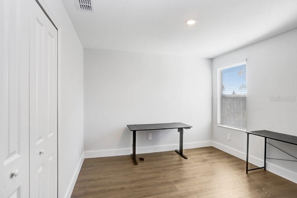 2401 Lanier Road Zephyrhills, FL 33541 - Photo 35 of 63