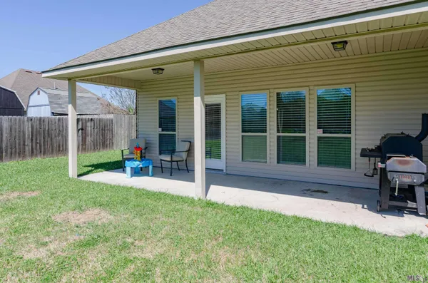 $275,900 | 2264 Zelmere Street, Zachary, LA 70791
