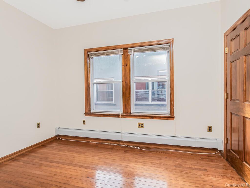 21-62 24th Street Queens, NY 11105 - Photo 20 of 46