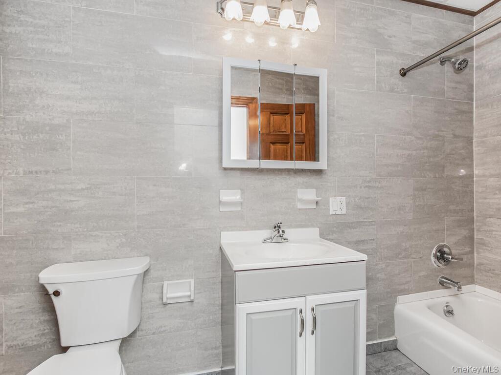 21-62 24th Street Queens, NY 11105 - Photo 21 of 46