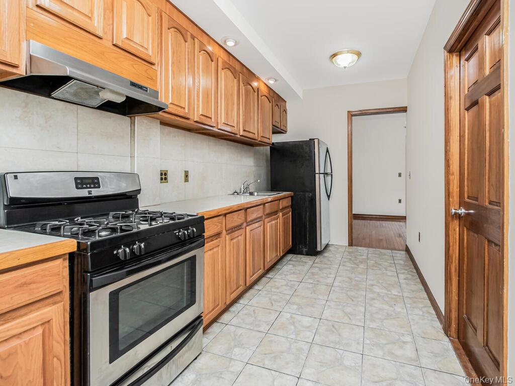 21-62 24th Street Queens, NY 11105 - Photo 23 of 46