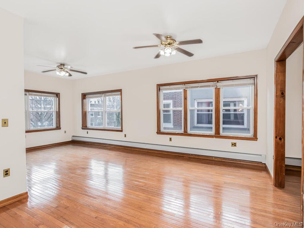 21-62 24th Street Queens, NY 11105 - Photo 27 of 46