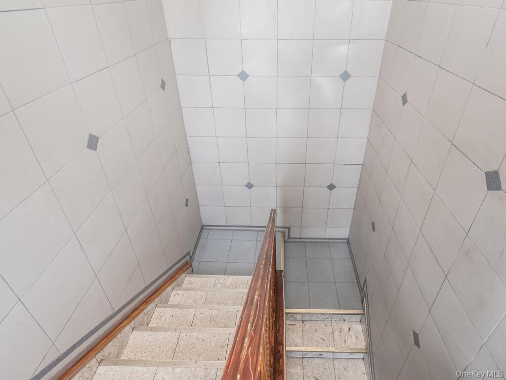 21-62 24th Street Queens, NY 11105 - Photo 28 of 46